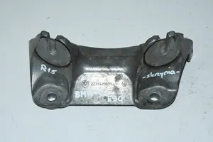 BMW 3 E90 E91 Gearbox mounting bracket 6796993