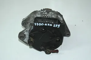 Renault Clio I Lichtmaschine 7700870279