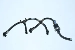Toyota Yaris Fuel injector supply line/pipe 