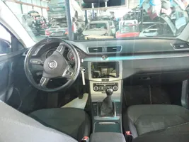 Volkswagen PASSAT Front passenger seat 
