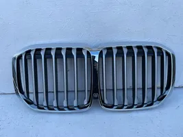 BMW X7 G07 Maskownica / Grill / Atrapa górna chłodnicy 8094566