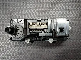 Volkswagen Jetta IV Panel klimatyzacji 5C0820047AP