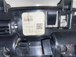 Jeep Cherokee Aizmugurējo vietu apgaismojums 24289