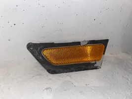 Audi A4 S4 B9 Odblask przedni 8W0945071