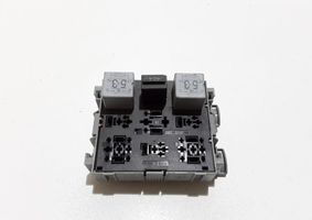 Porsche Cayenne (9PA) Relay mounting block 7L0937503A