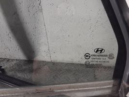 Hyundai Santa Fe Fenêtre latérale avant / vitre triangulaire (4 portes) 43R000382