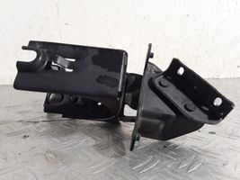 Audi A8 S8 D3 4E Supporto pompa ABS 4E0614119