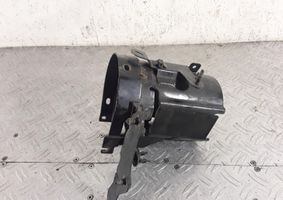 Opel Zafira B Fuel filter bracket/mount holder 13126494