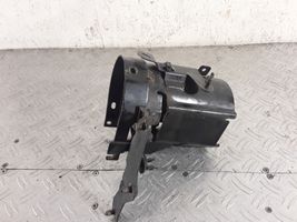 Opel Zafira B Support de montage de filtre à carburant 13126494