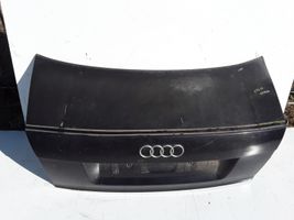 Audi A4 S4 B6 8E 8H Задняя крышка (багажника) 