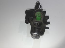 Ford Fiesta Boîtier de thermostat / thermostat 