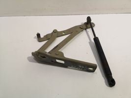 Hyundai Sonata Tailgate/trunk/boot hinge 