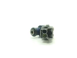 Hyundai i40 Fuel injector 353102B000