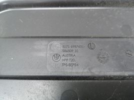 BMW 7 F01 F02 F03 F04 Listwa szyby czołowej / przedniej 51716987601