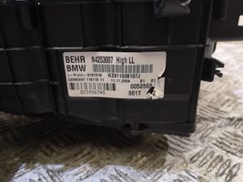 BMW 7 F01 F02 F03 F04 Gaisa kondicioniera radiators (salonā) N4253007