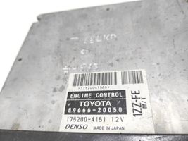 Toyota Celica T230 Calculateur moteur ECU 8966620050