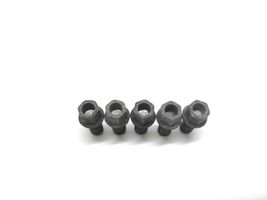 Volkswagen Caddy Nuts/bolts 