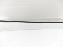 Mitsubishi Grandis Vetro del finestrino della portiera posteriore 43R00011