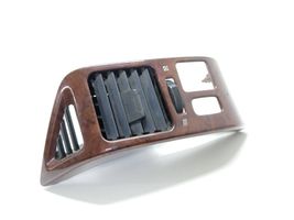 Mitsubishi Pajero Garniture, panneau de grille d'aération latérale MR40245102