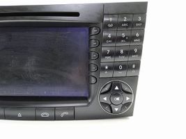 Mercedes-Benz E W211 Panel / Radioodtwarzacz CD/DVD/GPS A2118270857