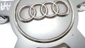 Audi A3 S3 8V Dekielki / Kapsle oryginalne 4F0601165N