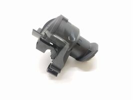 BMW 3 E92 E93 Tailgate exterior lock 7167321