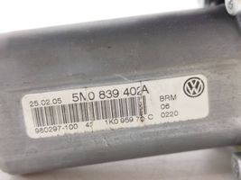 Volkswagen Golf Plus Motorino alzacristalli della portiera posteriore 5N0839402A