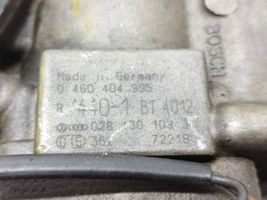 Audi A4 S4 B5 8D Polttoaineen ruiskutuksen suurpainepumppu 028130103