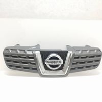 Nissan Qashqai+2 Grille calandre supérieure de pare-chocs avant 9693M4213