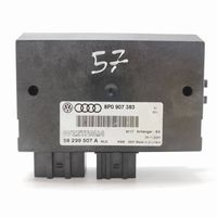 Skoda Octavia Mk2 (1Z) Steuergerät/Modul für die Anhängerkupplung 8P0907383