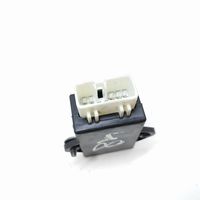 Hyundai i30 Seat belt warning relay 881962L000