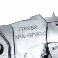 Toyota Auris 150 Manetka / Przełącznik kierunkowskazów wycieraczek 173832