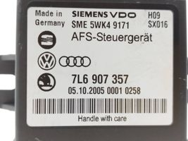 Volkswagen Touareg I Light module LCM 7L6907357