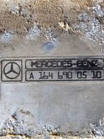 Mercedes-Benz ML W164 Listwa progowa A1646900510