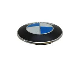 BMW 6 F12 F13 Emblemat / Znaczek 7057794