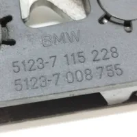 BMW 5 E60 E61 Dzinēja pārsega slēdzene 7115228
