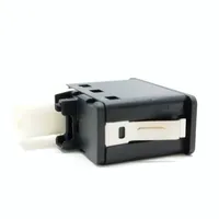 BMW 5 GT F07 USB-pistokeliitin 9237653