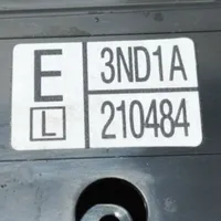 Nissan Leaf I (ZE0) Altri interruttori/pulsanti/cambi 3ND1A210484