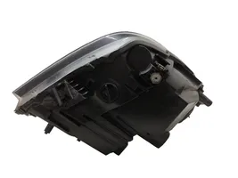 Mercedes-Benz SLK R172 Lampa przednia A1728204561