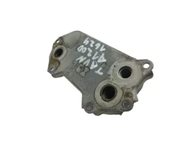 Toyota Avensis T270 Radiador del aceite del motor 157100R010C