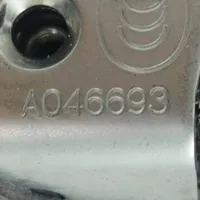 Toyota Avensis T270 Aizmugurē slēdzene A046693