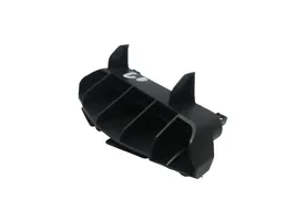 Toyota Avensis T270 Soporte de montaje del parachoques trasero 5256205040