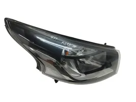 Renault Trafic III (X82) Faro/fanale 260107274R