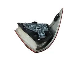 Mercedes-Benz C W203 Lampa tylna 3311