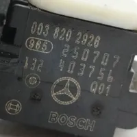 Mercedes-Benz S W221 Capteur de collision / impact de déploiement d'airbag 0038202926