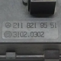 Mercedes-Benz S W221 Bouton interrupteur ouverture du coffre 2118219551