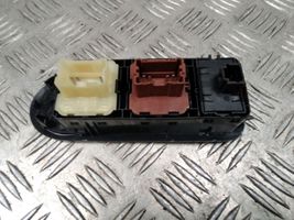 Dacia Duster Electric window control switch 