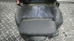 BMW 1 F40 Front driver seat 52108096828