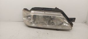 Peugeot 605 Lampa przednia 88200842