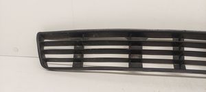 Audi A4 S4 B5 8D Grille inférieure de pare-chocs avant 8D0807683